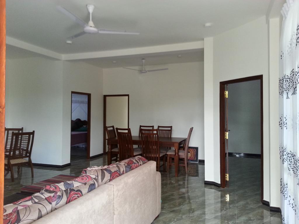 Coral Palm Villa And Apartment Unawatuna Szoba fotó