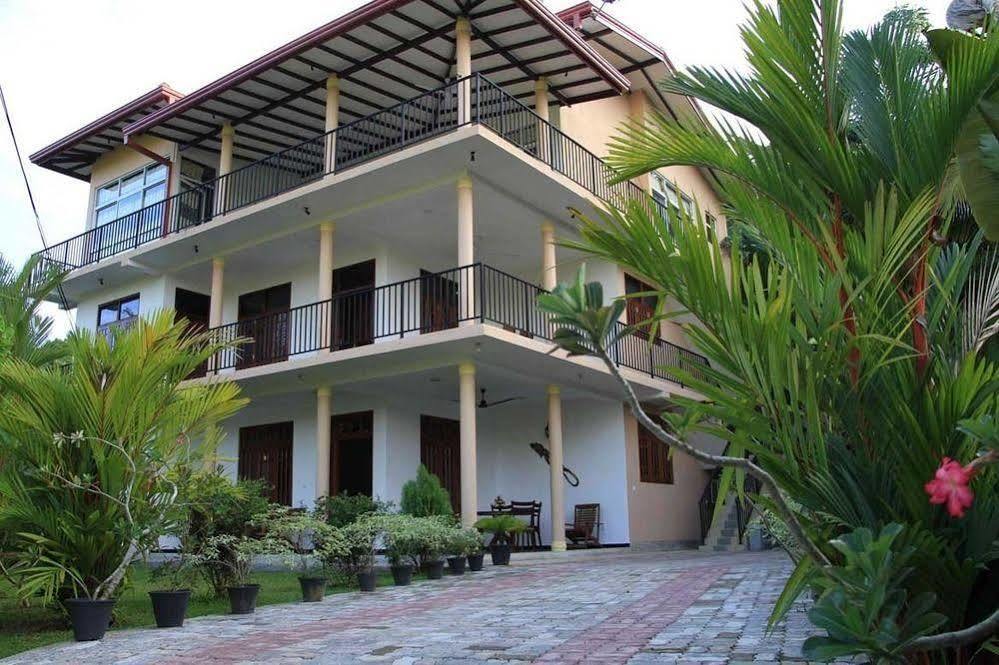 Coral Palm Villa And Apartment Unawatuna Kültér fotó